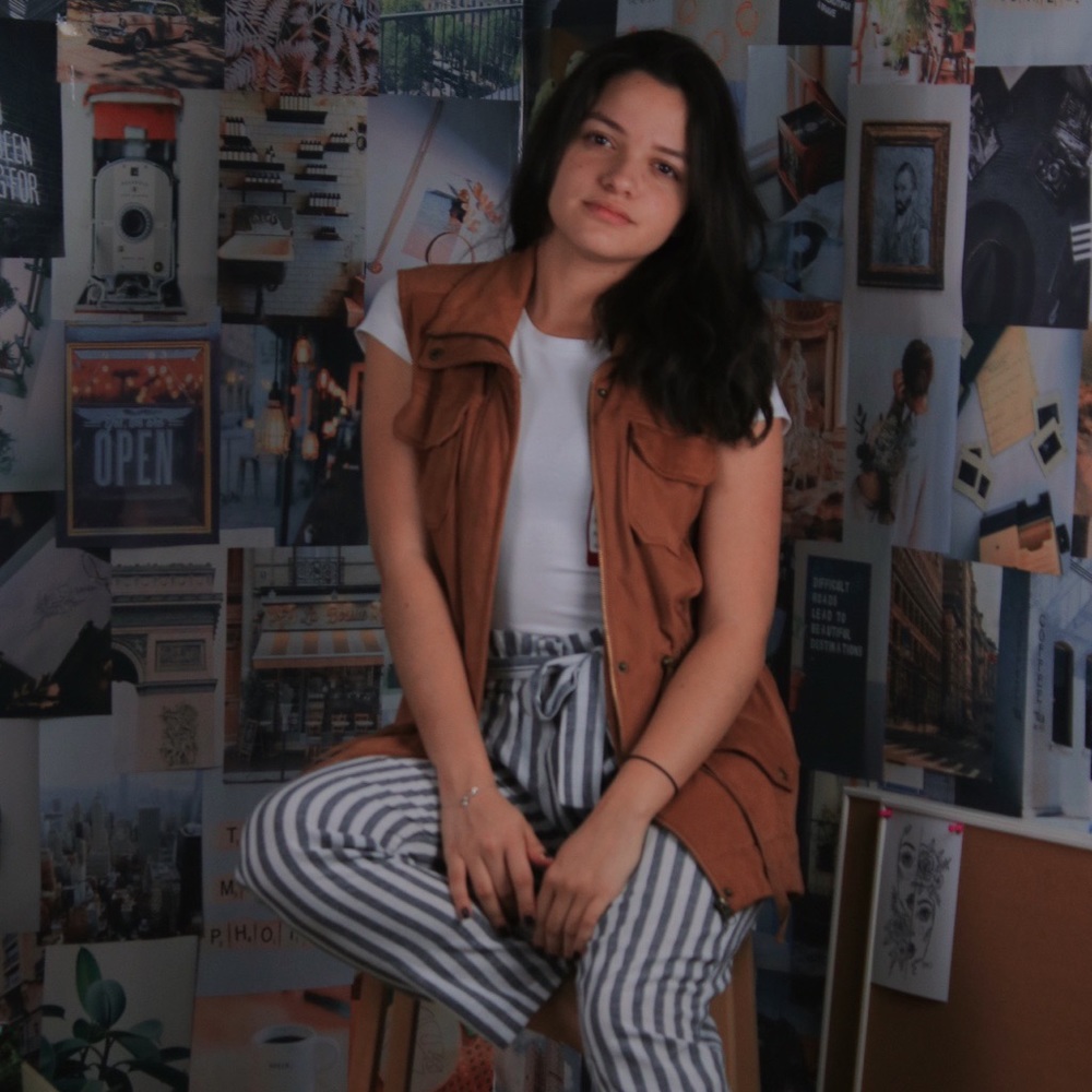 Caramel velvet sleeveless jacket w/ detailing